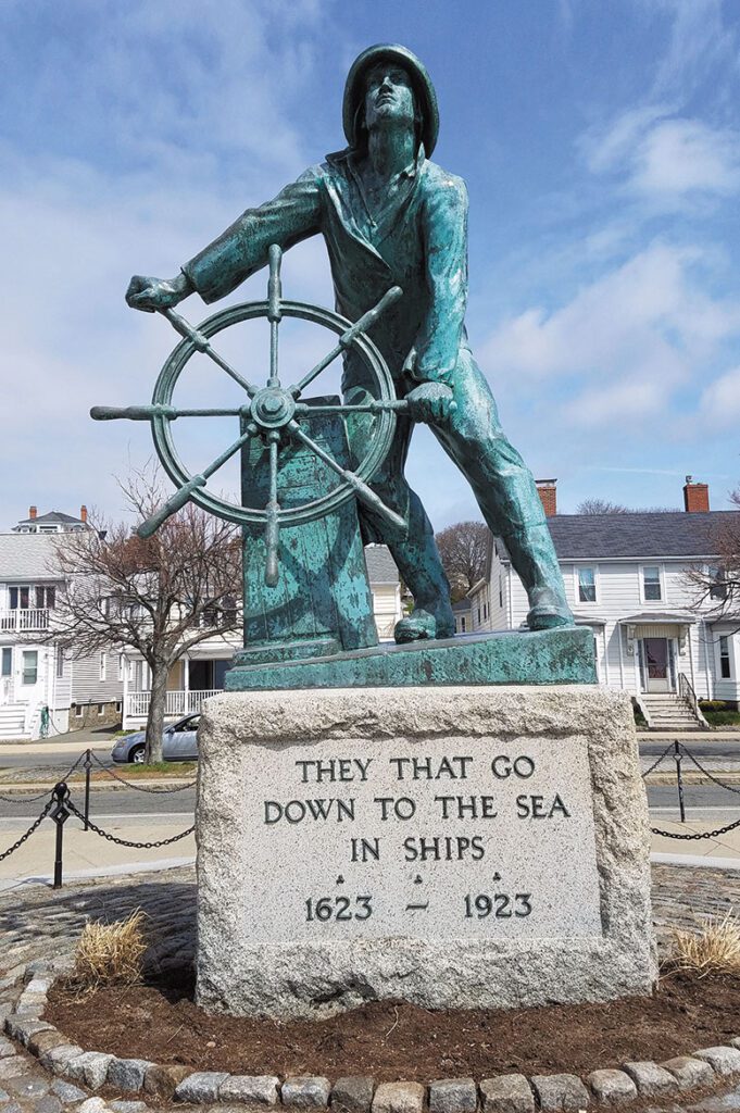 Gloucester-sea-man-statue-Massachusetts